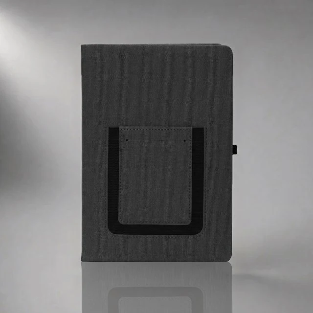Блокнот "Pocket" 140*205 мм с карманом для телефона, черный