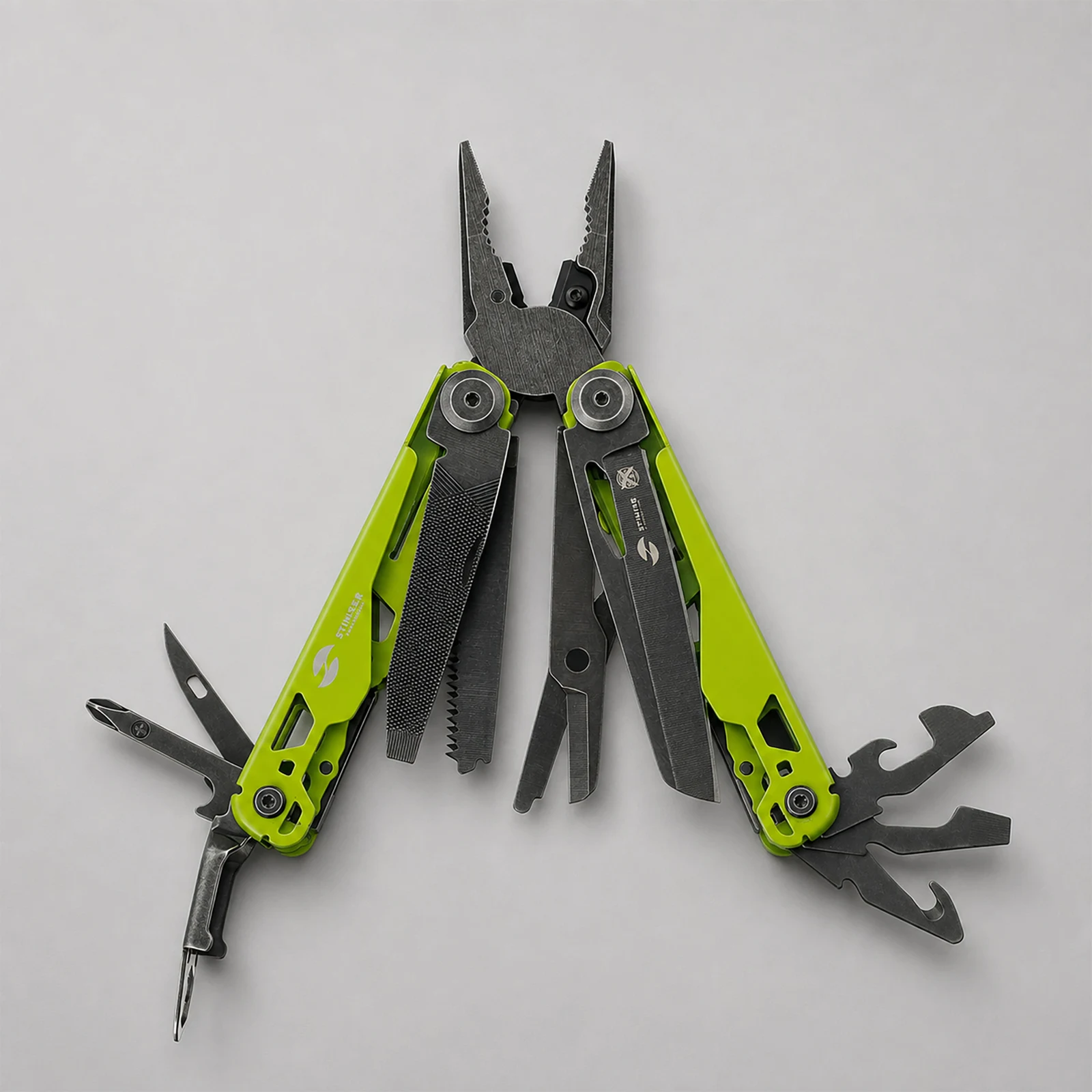Мультитул Stinger, 107 х 19 мм, 19 функций, сталь, салатовый корпус, стоунвош, в картонной коробке, в комплекте нейлоновый чехол